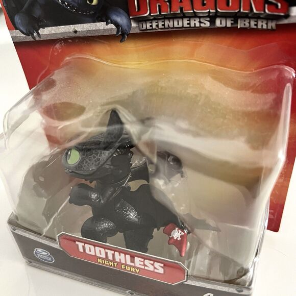 NIB 2013 SET OF TWO How To Train Your Dragon Defenders of Berk Toothless Figures - Picture 3 of 6